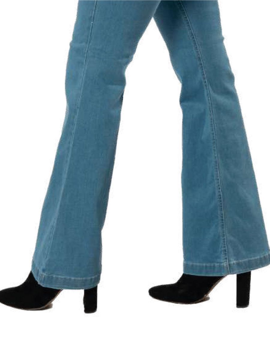 Jeans Corazón Fajilla Campana / color azul claro
